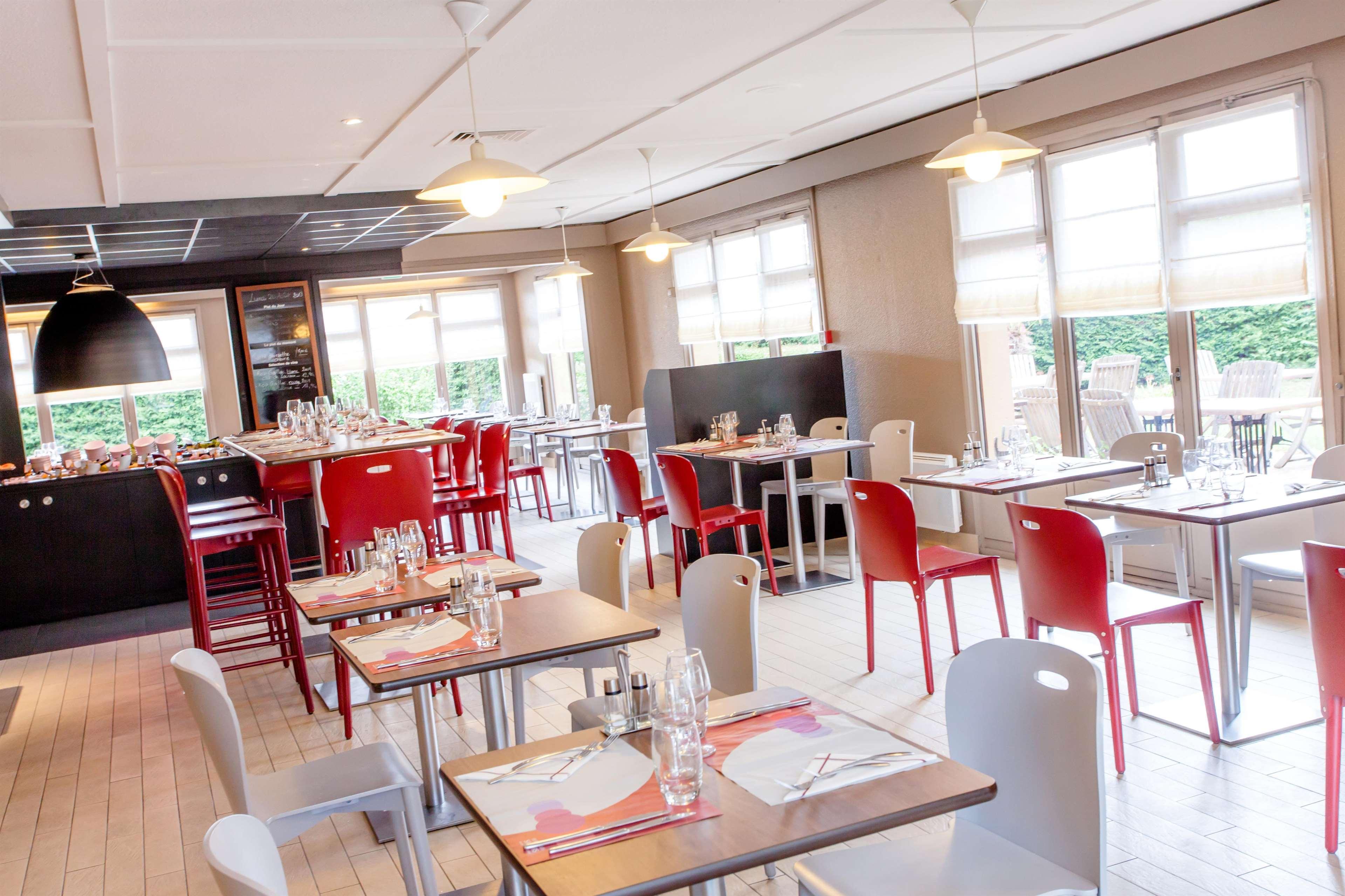 Kyriad Montauban Sud - Albasud Exterior foto